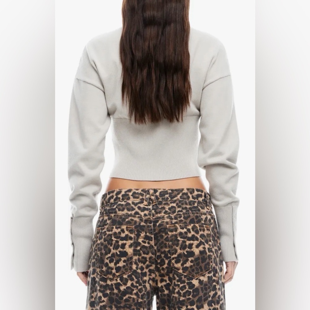 Lioness Head in the Clouds Crewneck Cardigan size XXS Neutral Soft - Picture 3 of 10
